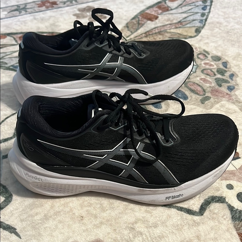 ASICS Gel Kayano